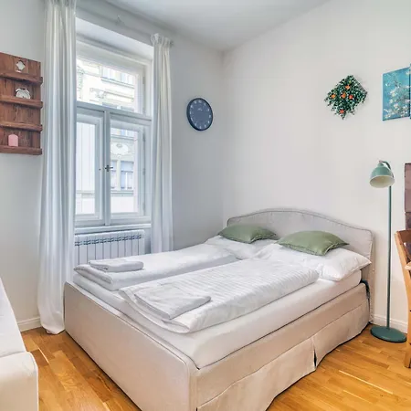 Comfort In Karlin