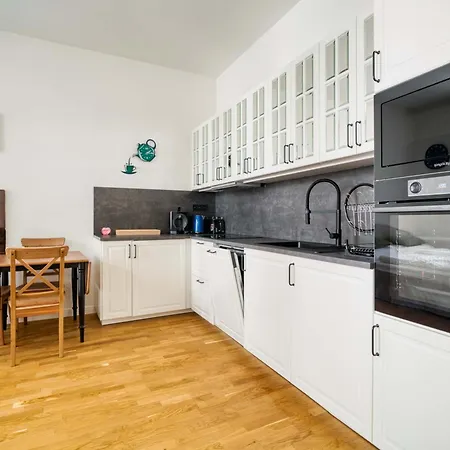 Comfort In Karlin Appartement *